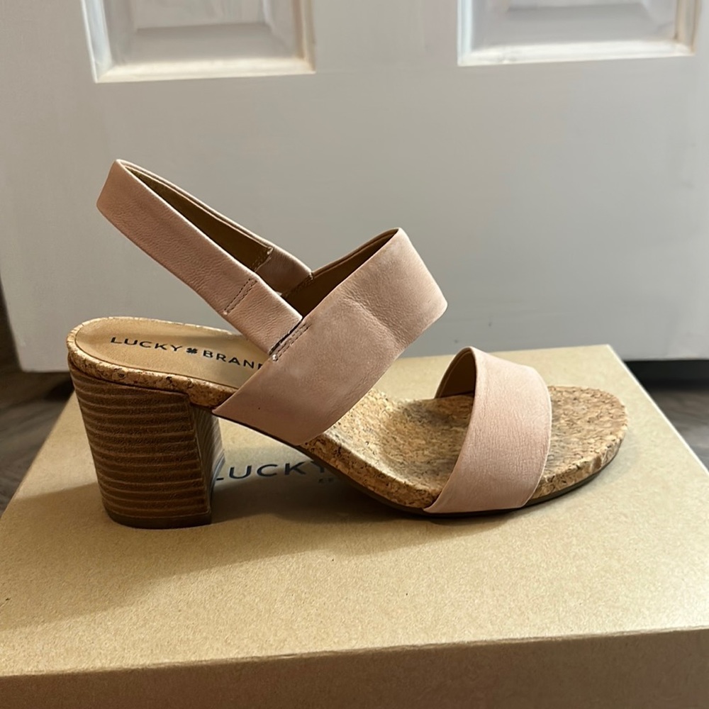 Lucky Brand Jobina in Royal Blush size 8 Like New